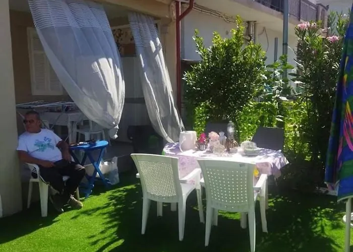 Hébergement de vacances Anastelia - The Backyard *