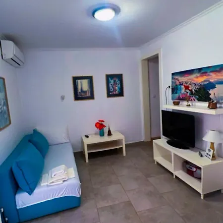 Anastelia - The Backyard *