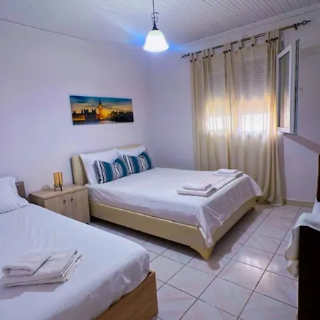 Vakantiehuis Anastelia - The Backyard